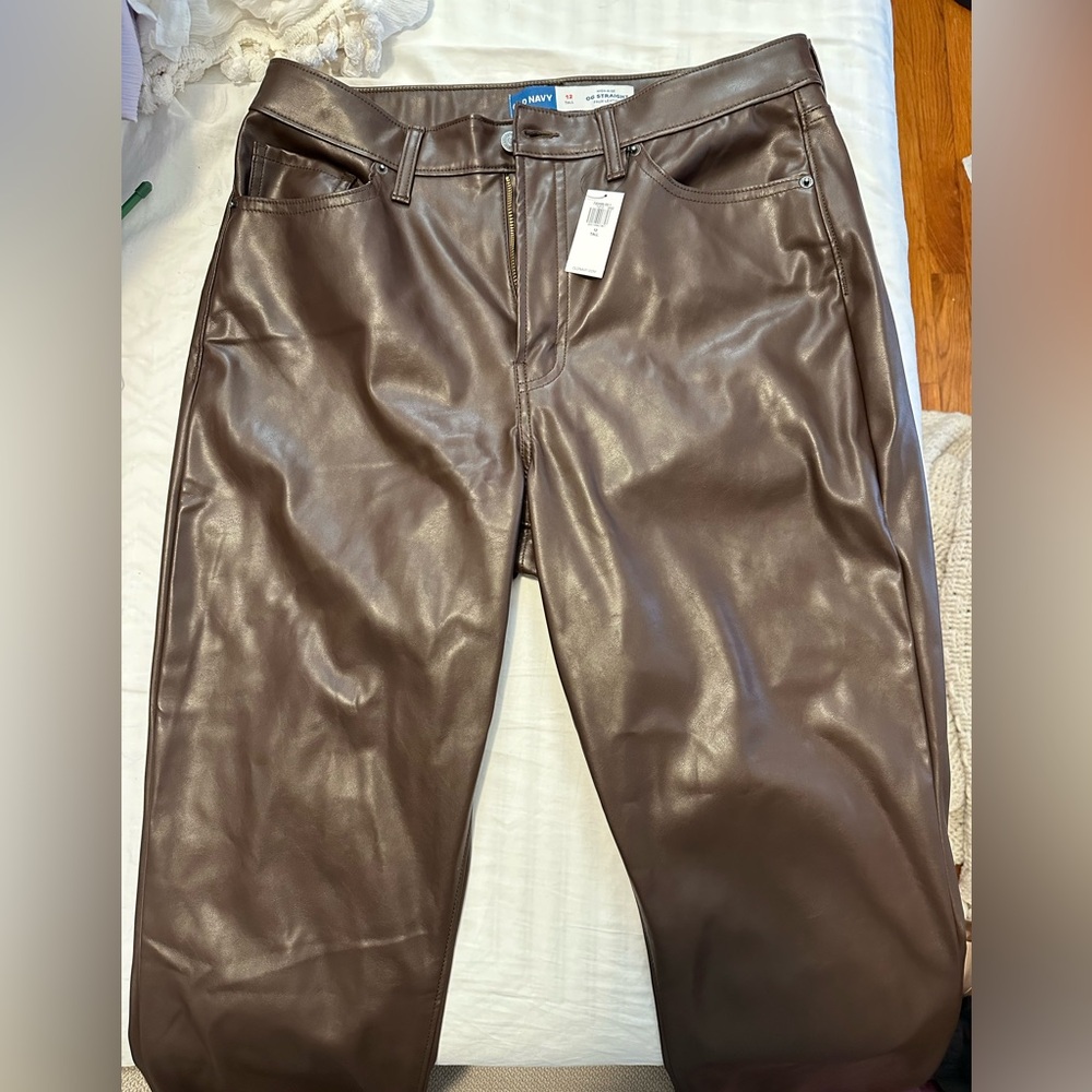 Dark brown leatherer pants with tag